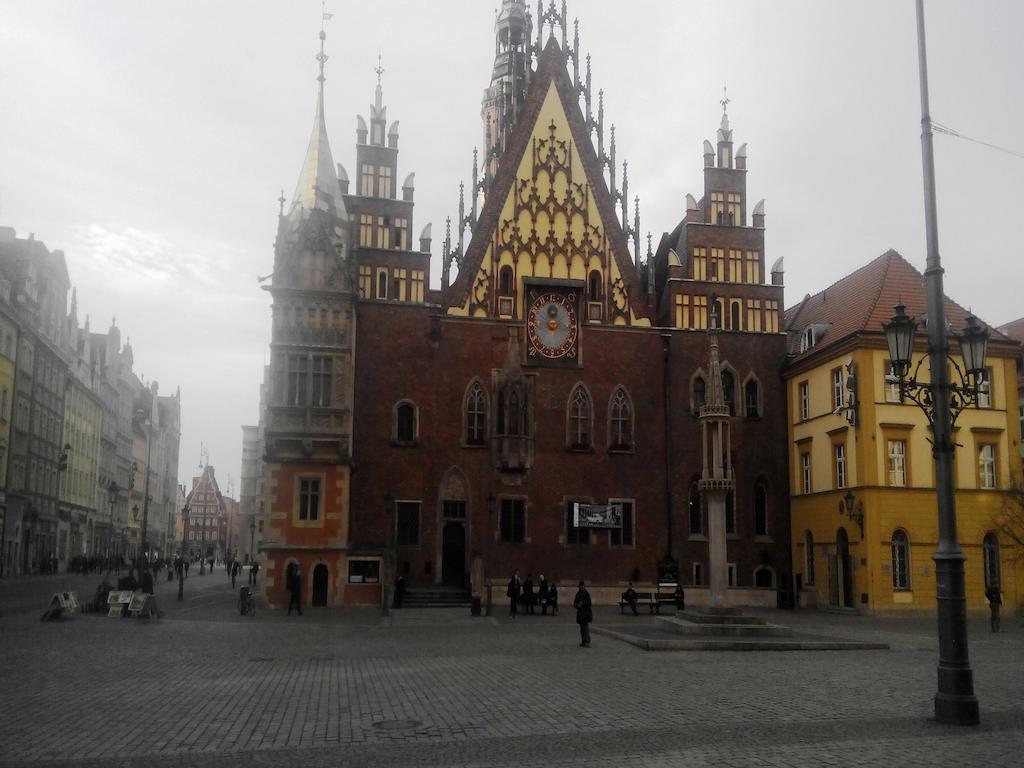 Wroclove Apartments Self Check-In Wroclaw Bagian luar foto