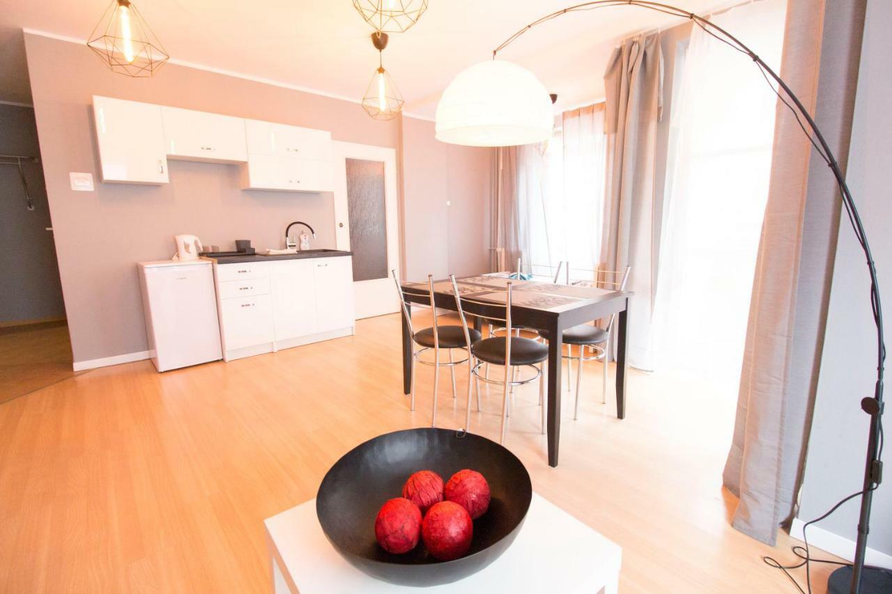 Wroclove Apartments Self Check-In Wroclaw Bagian luar foto
