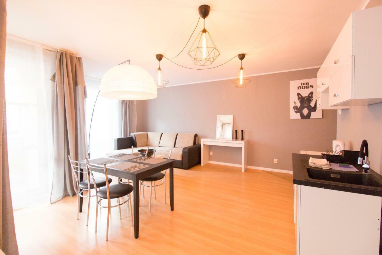 Wroclove Apartments Self Check-In Wroclaw Bagian luar foto