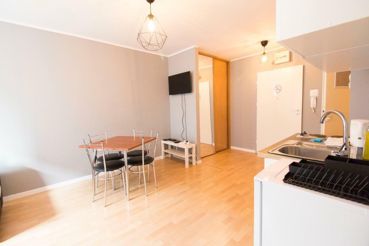 Wroclove Apartments Self Check-In Wroclaw Bagian luar foto
